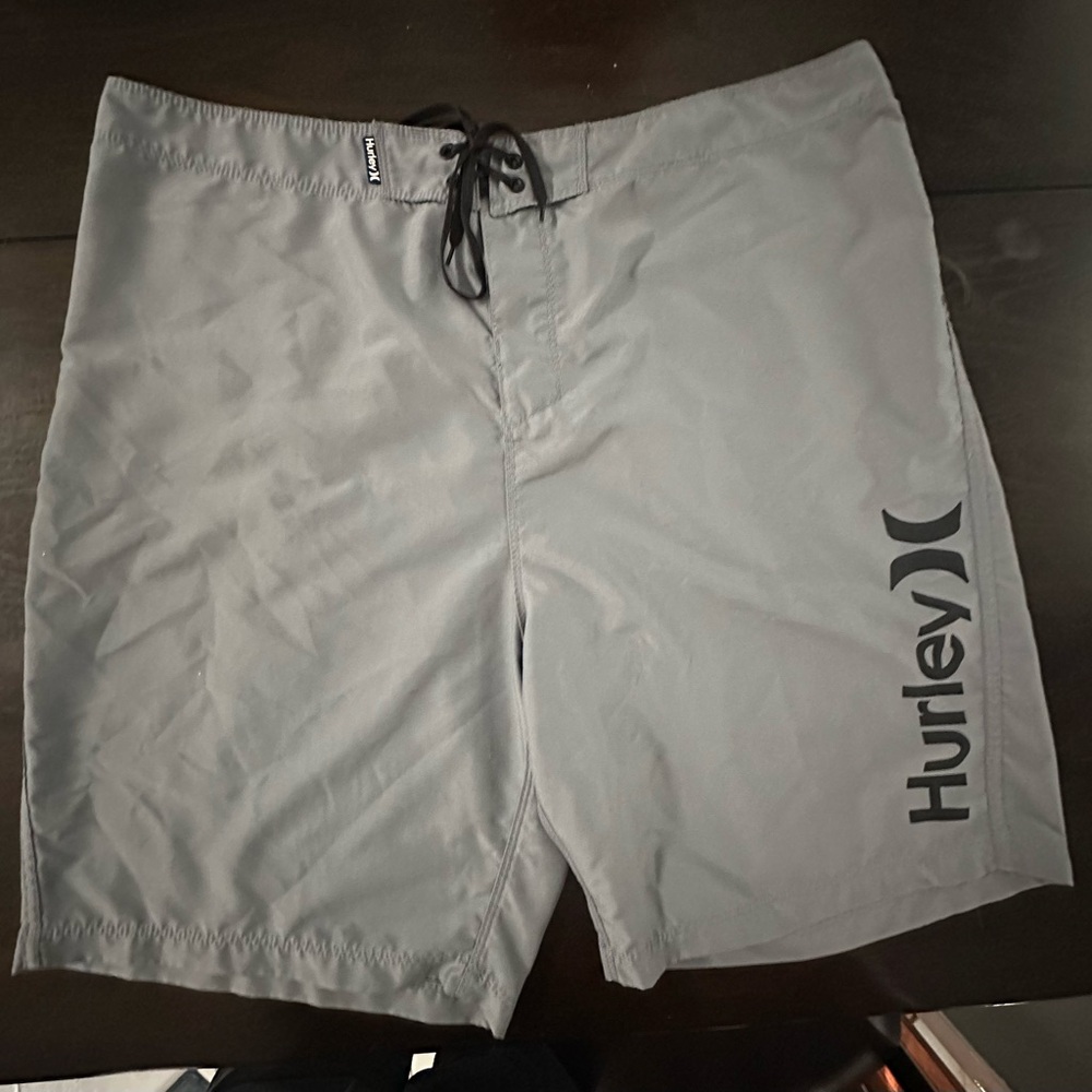 Hurley XL 38" board shorts like new condition